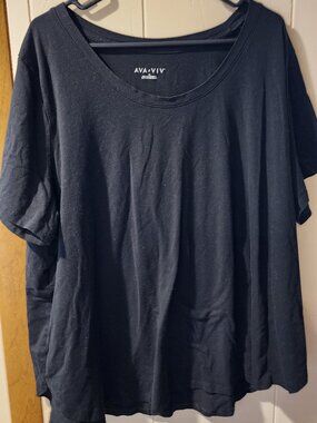 **Ava & Viv Black Scoop Neck Tee Size 3X Short Sleeve Top**
